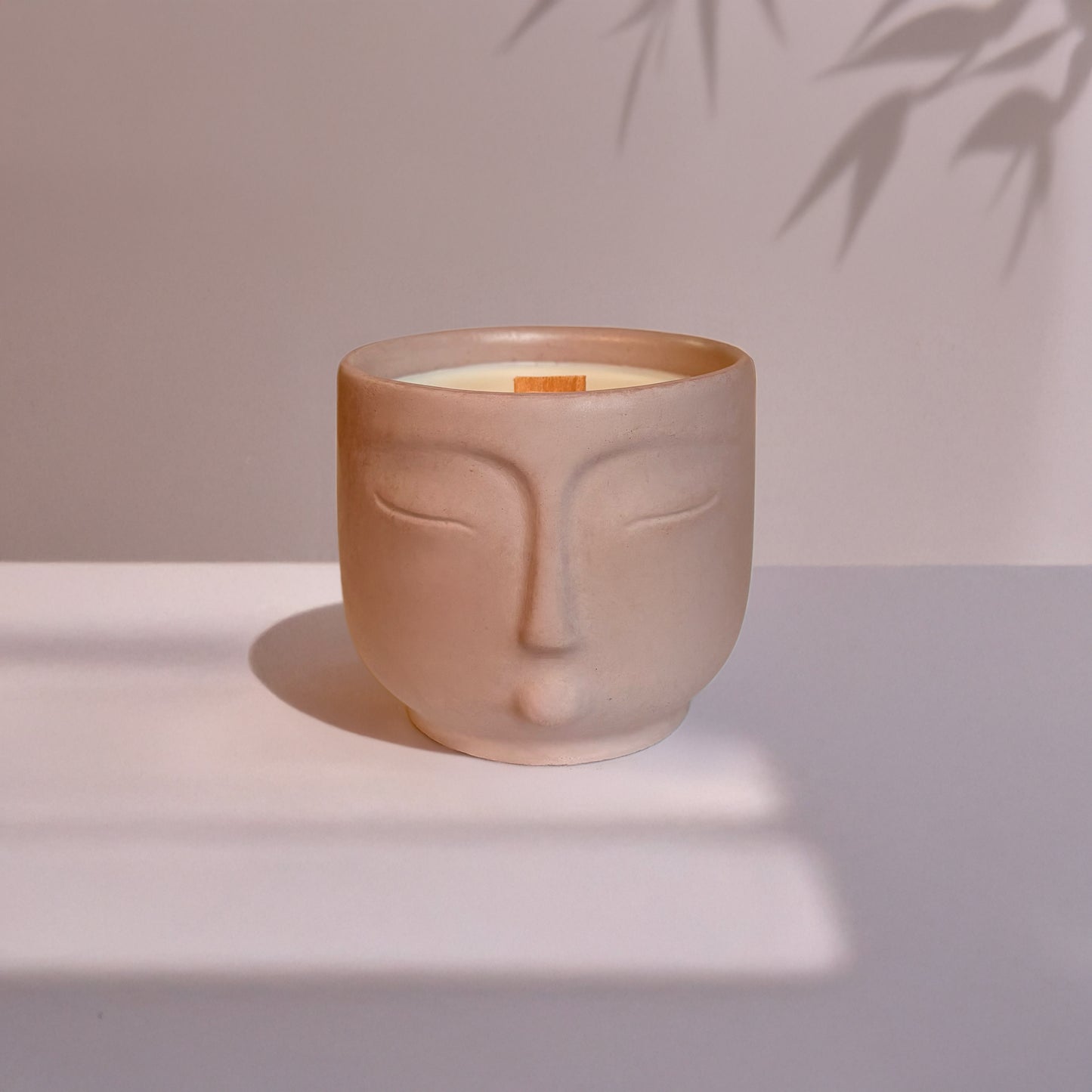 Jasmine Oolong Tea // Serene-Being Konkreto Kandela