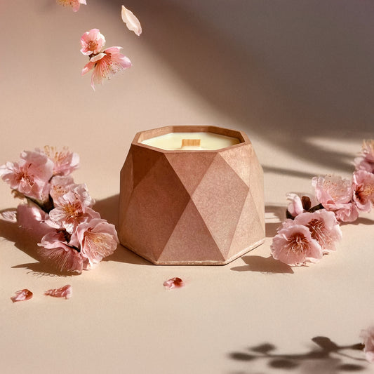 Peach Petal Tea // Geometric Konkreto Kandela