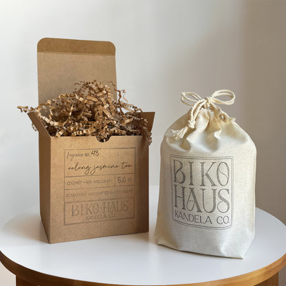 Oolong Jasmine Tea // Ginto Konkreto Kandela