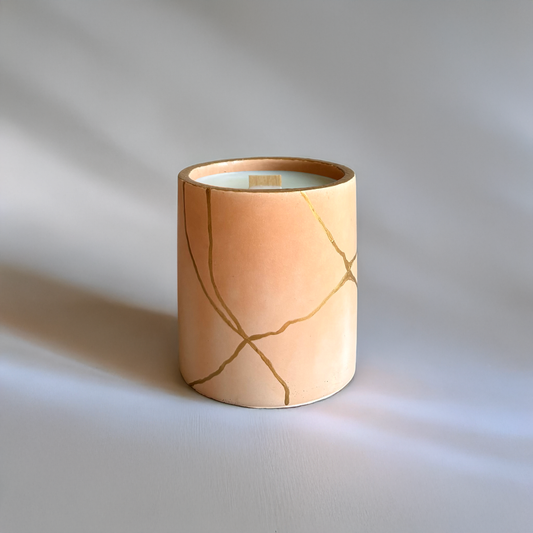 Peach Petal Tea // Ginto Konkreto Kandela